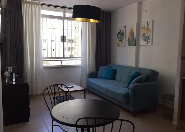 Estudio Amplio En El Corazon De Torremolinos